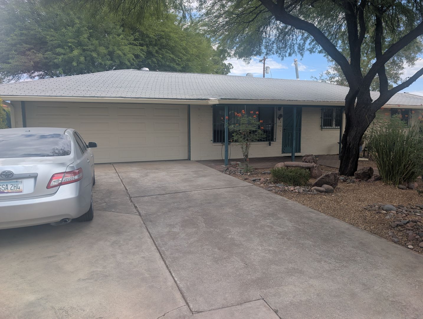 Two Bedroom And Two Bath Home – photo 2