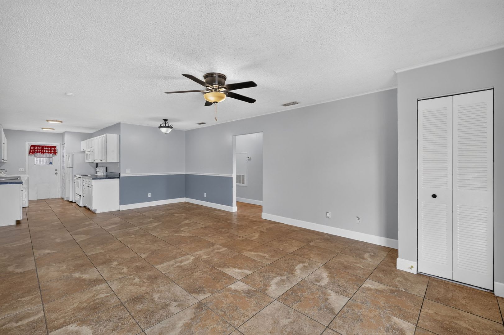 3/2 Condo in Tavares Ridge w/ Community Pool! – photo 5