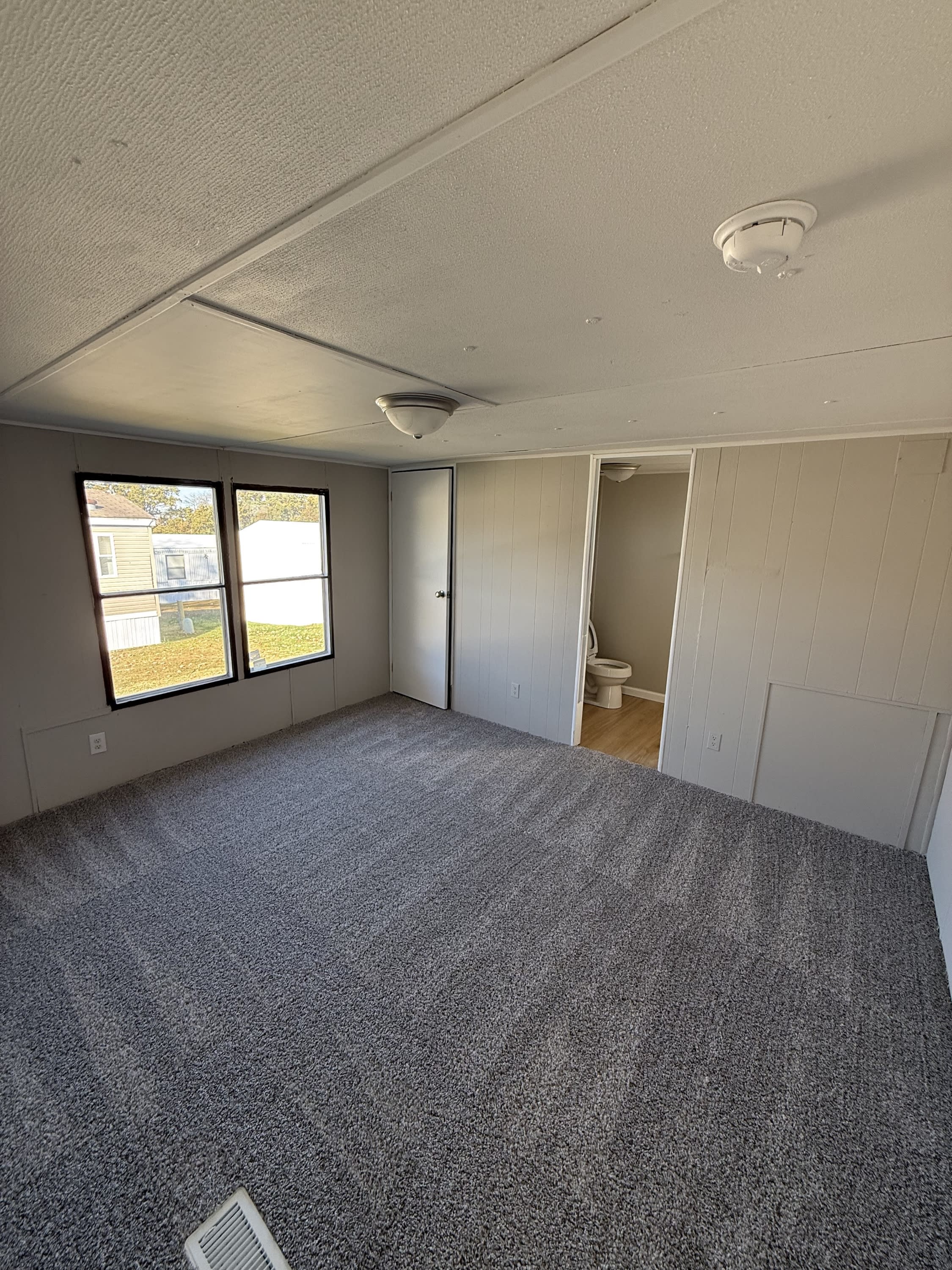 13599 Ridgewood Dr. – photo 5