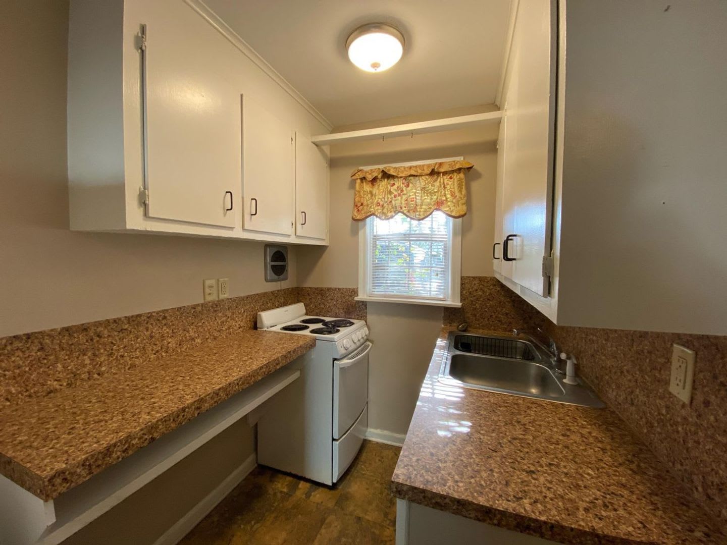 Charming Cottage For Long Term Rent Near Downtown Charleston Sc – photo 4
