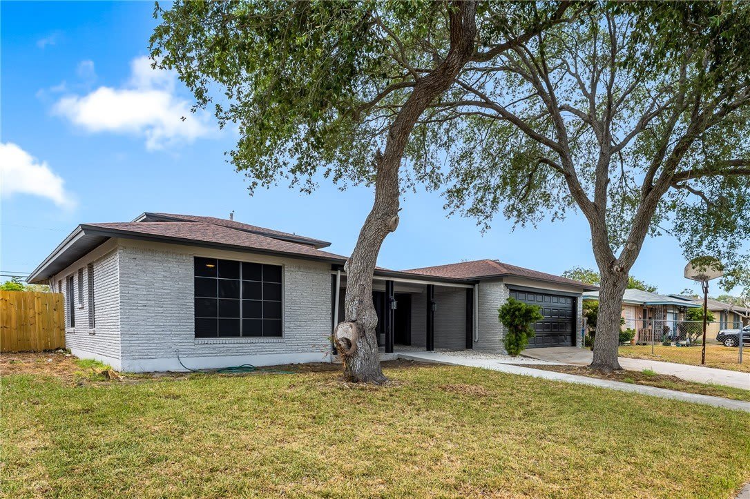 4937 Holmes Drive – photo 2