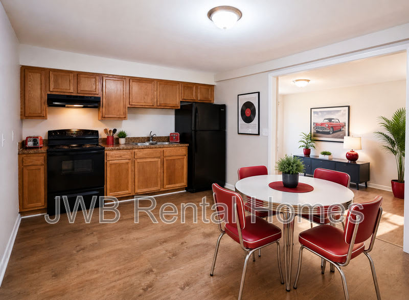 3359 Phyllis St – photo 4