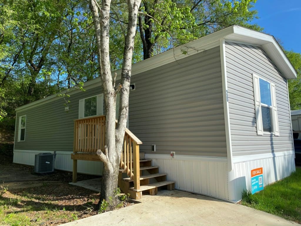 400 N Carson Road – photo 2
