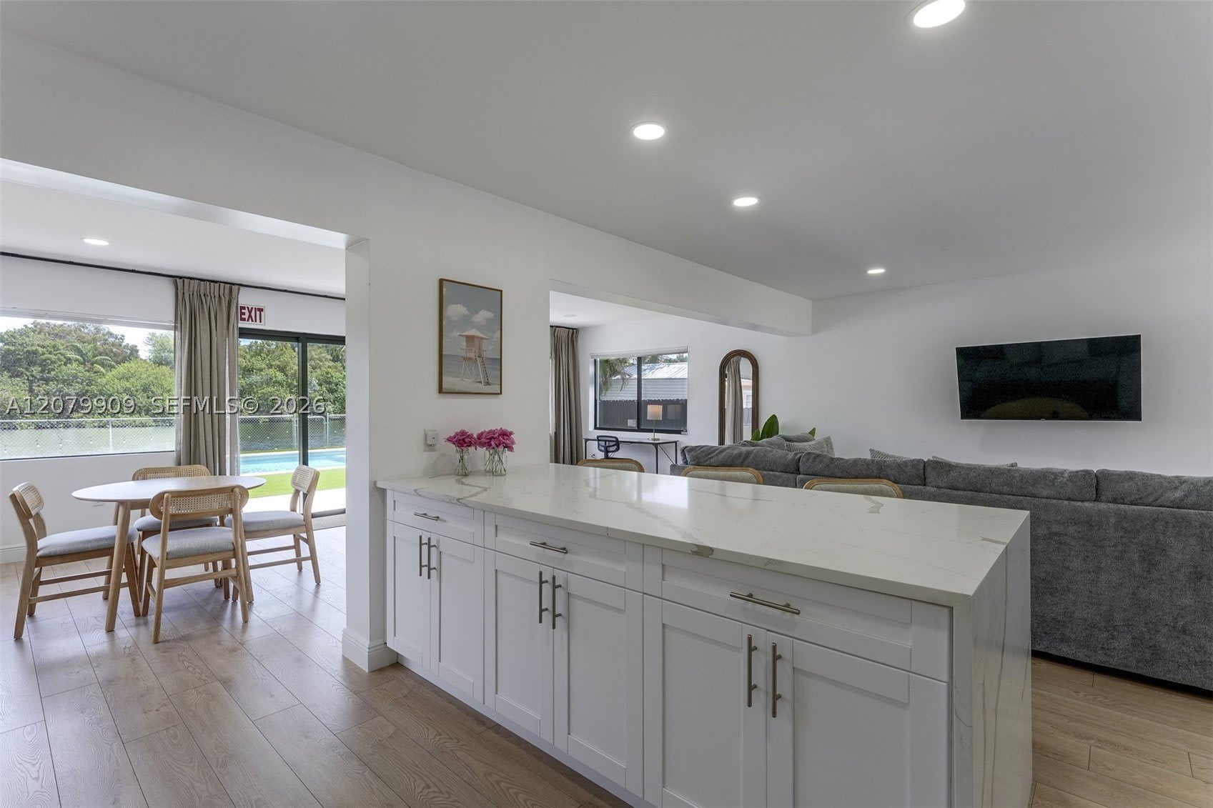 317 N 31st Ave – photo 2