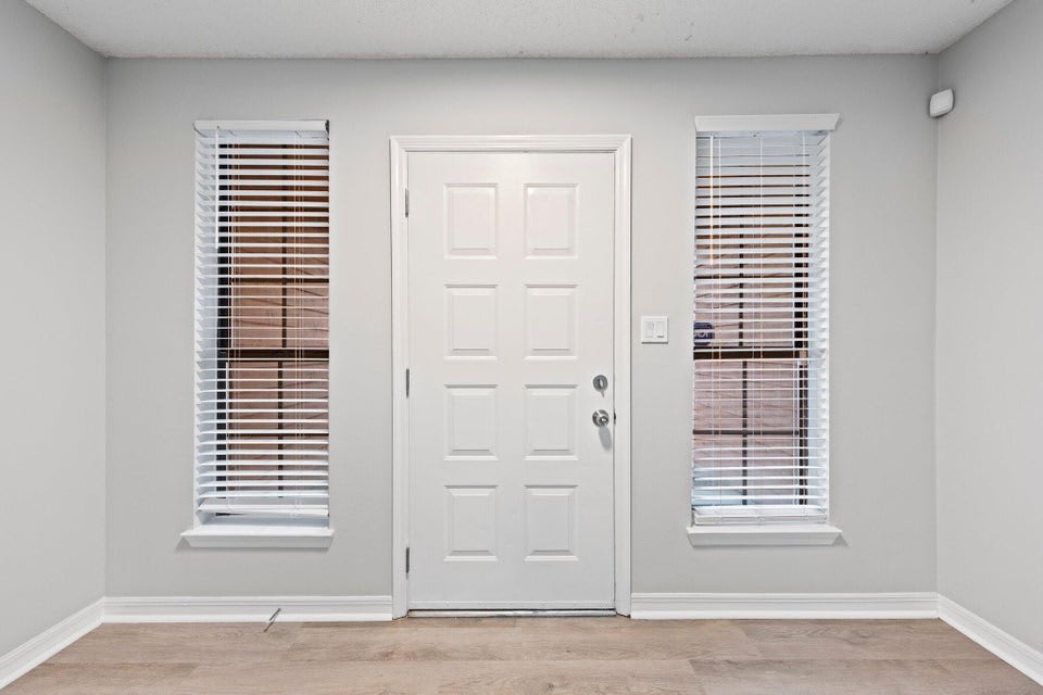 723 Prestwick Drive – photo 3
