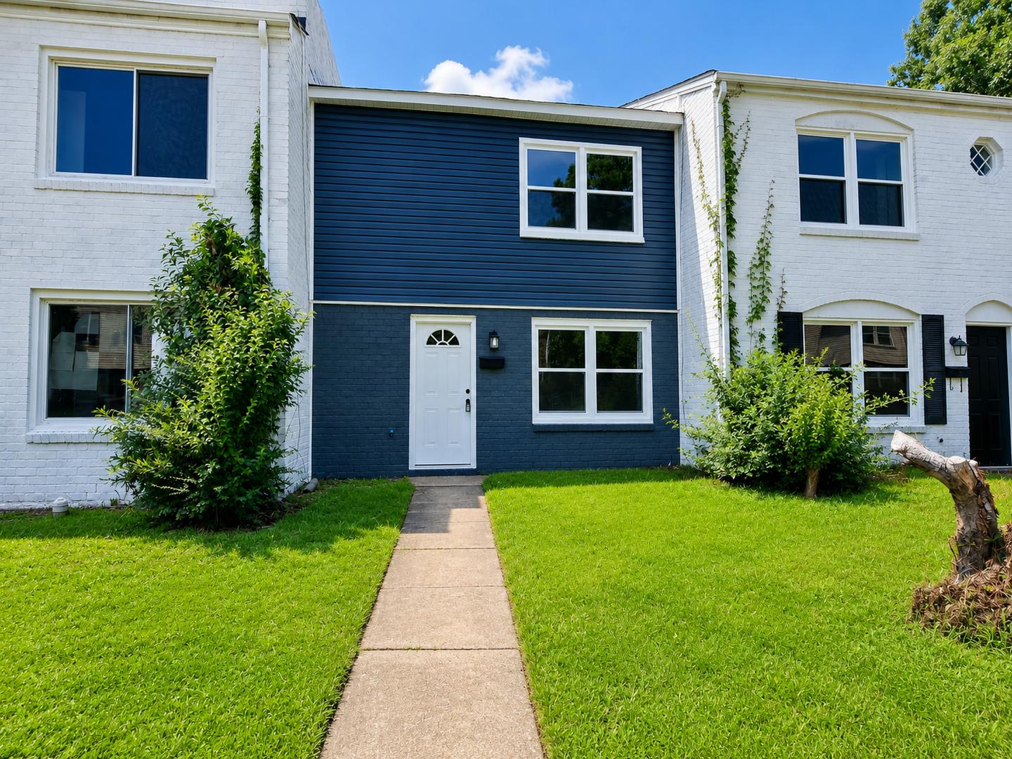 Renovated Townhome In Chesapeake – photo 1