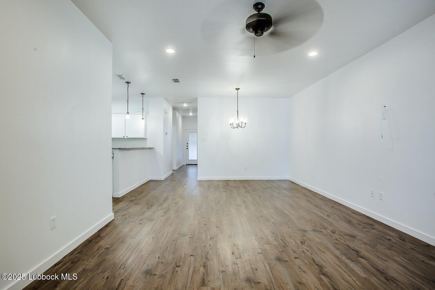 2537 138Th Street – photo 3