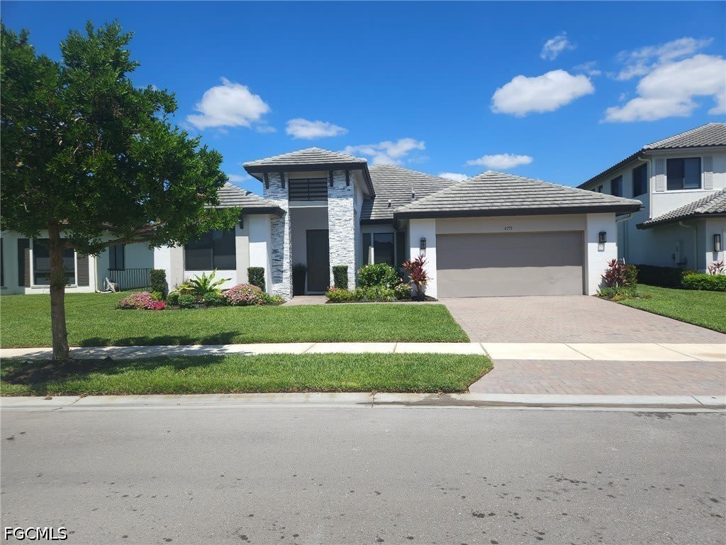 4771 Frattina Street W – photo 1