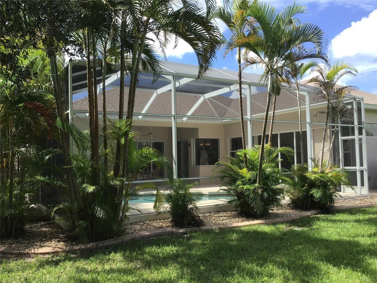 1292 W HILLSBOROUGH BOULEVARD – photo 4