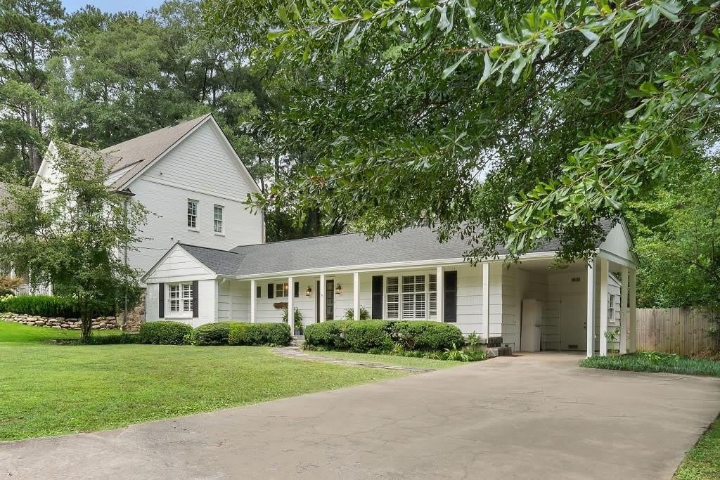 2151 Radcliffe Drive NW – photo 3