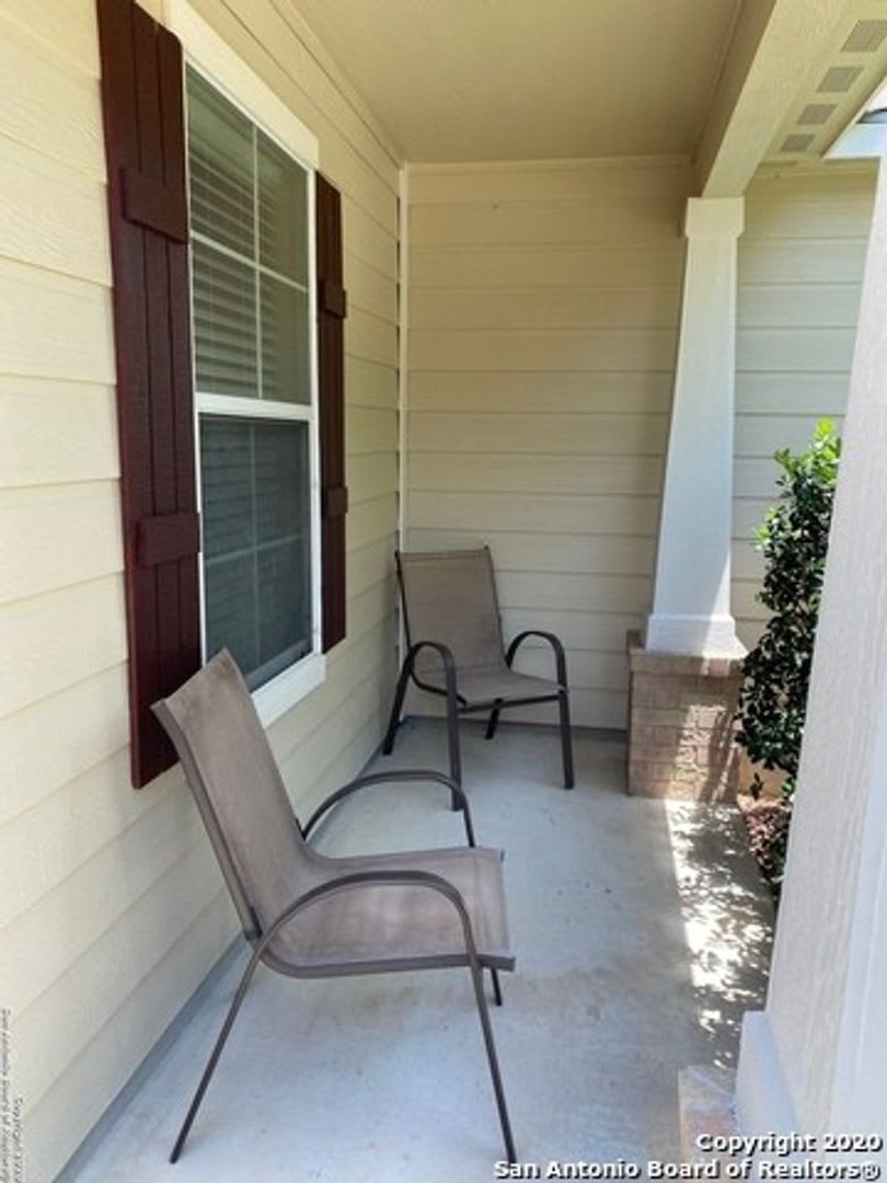 Wonderful home in Copperfield Neighborhood. Realtor Commission: $500 – photo 5