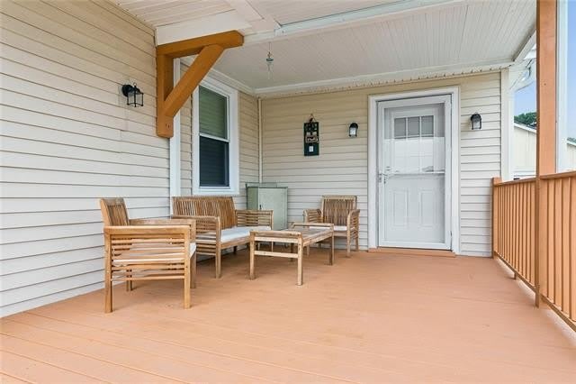 2220 LLOYDS Avenue – photo 2