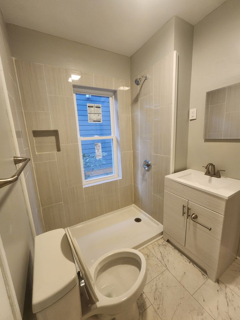 Updated Two Bedroom Single Family Home near N Harding and 23rd – photo 2
