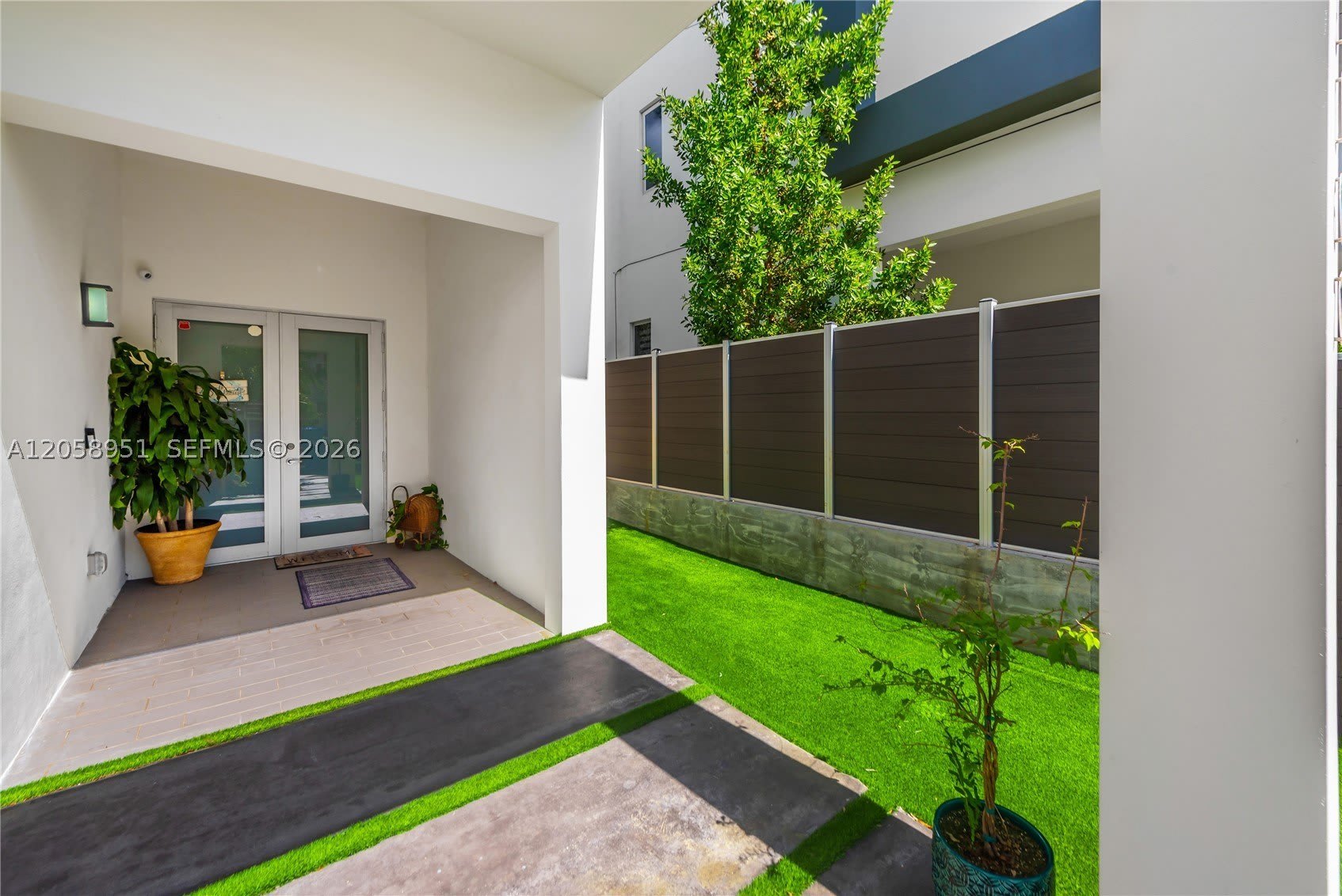 3067 Carter St – photo 3