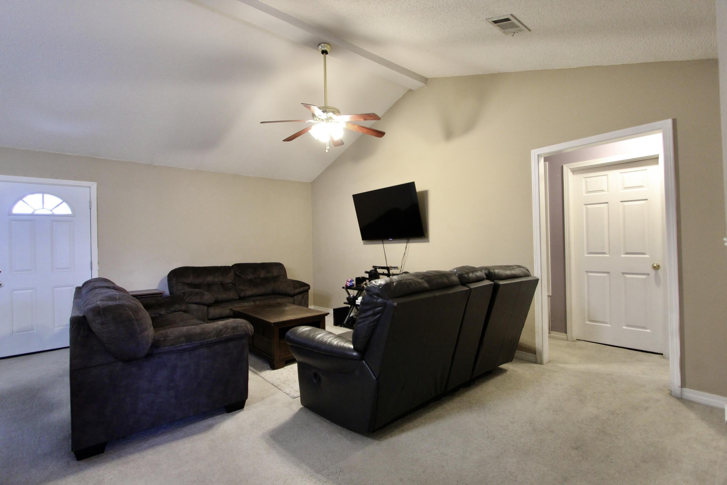 220 Tiffot Court – photo 4