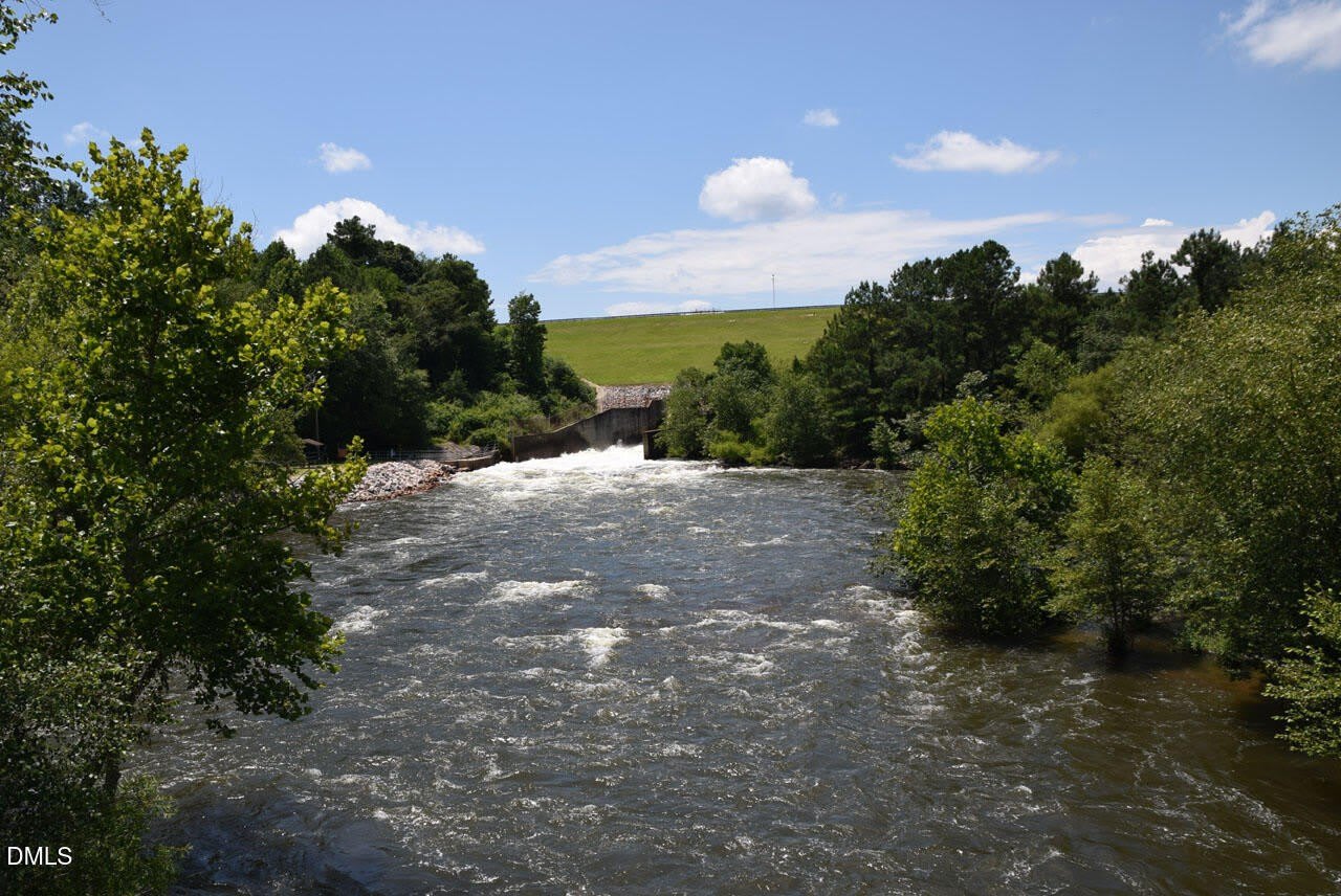 1500 River Mill Drive – photo 1