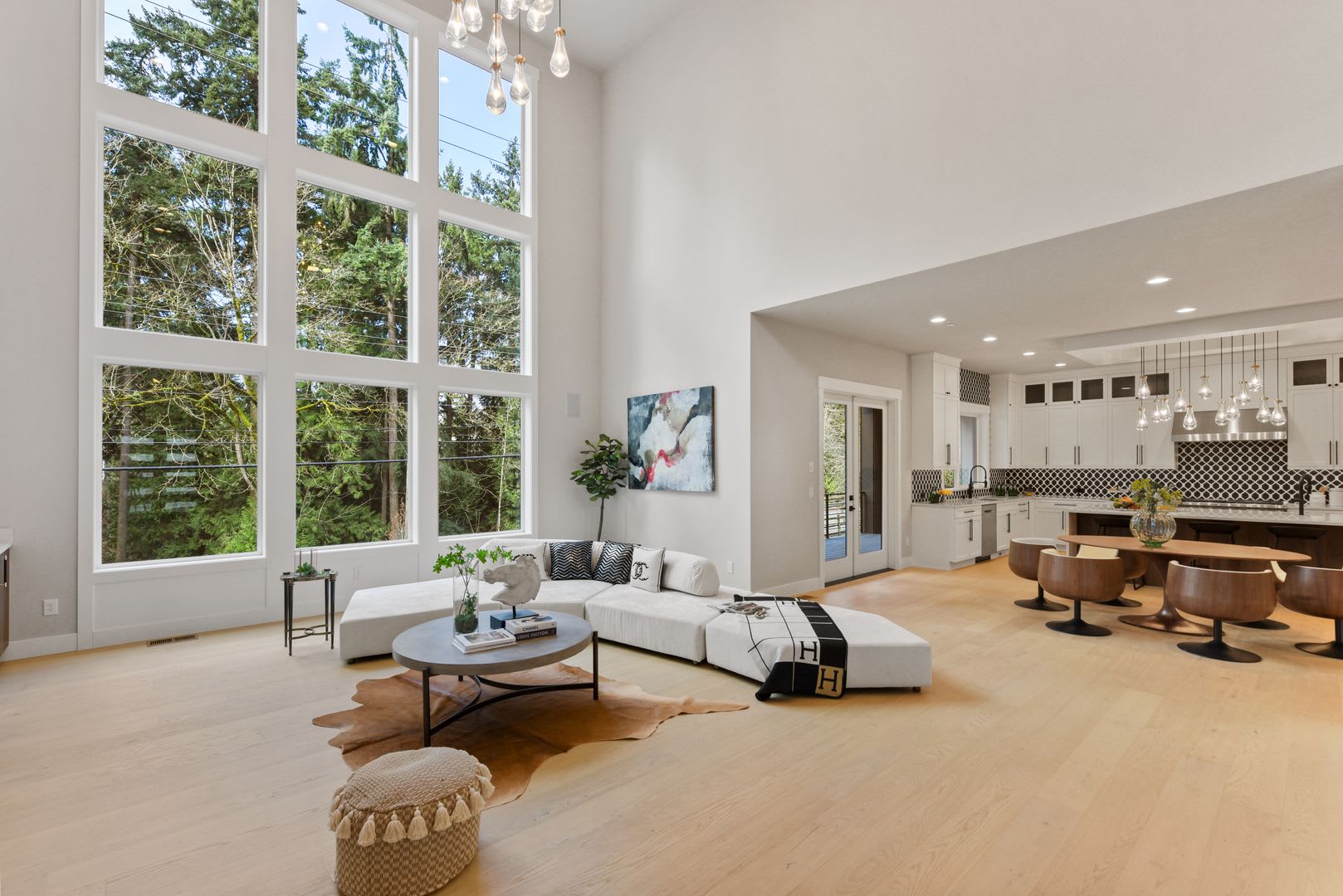 Luxury Bellevue Estate in Prestigious Bridle Trails For Rent – photo 3