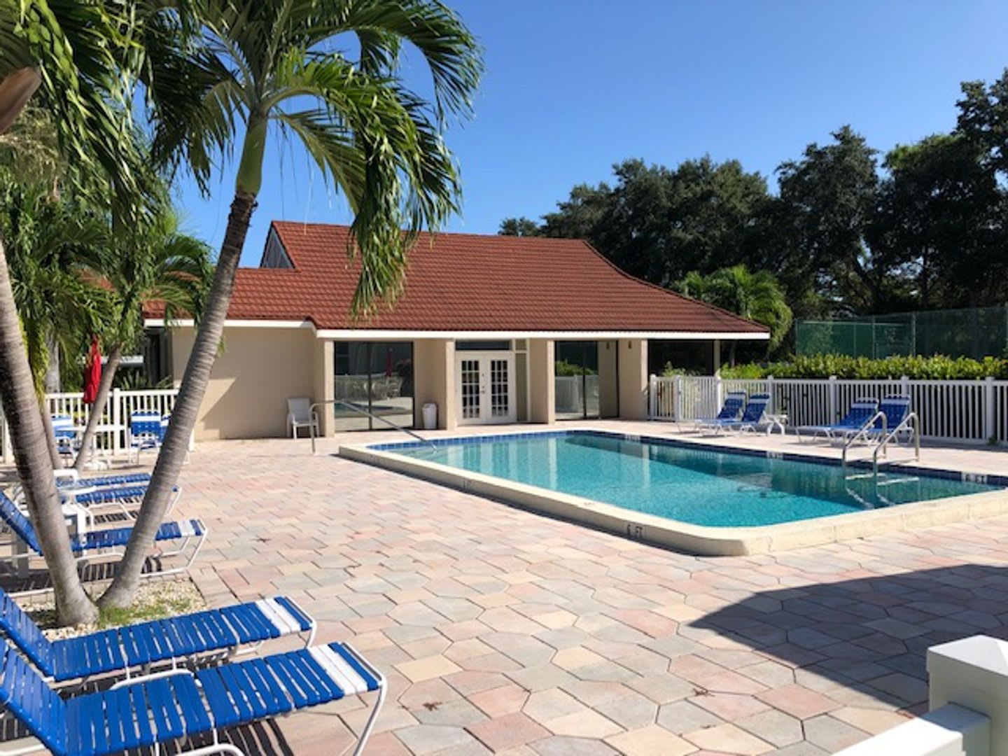 Spacious 2BR/2BA Condo in Villages of Ascot – photo 5