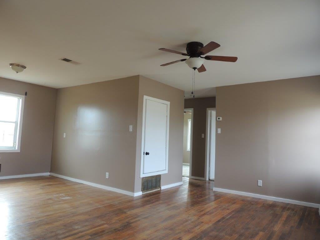 410 Snyder St – photo 4