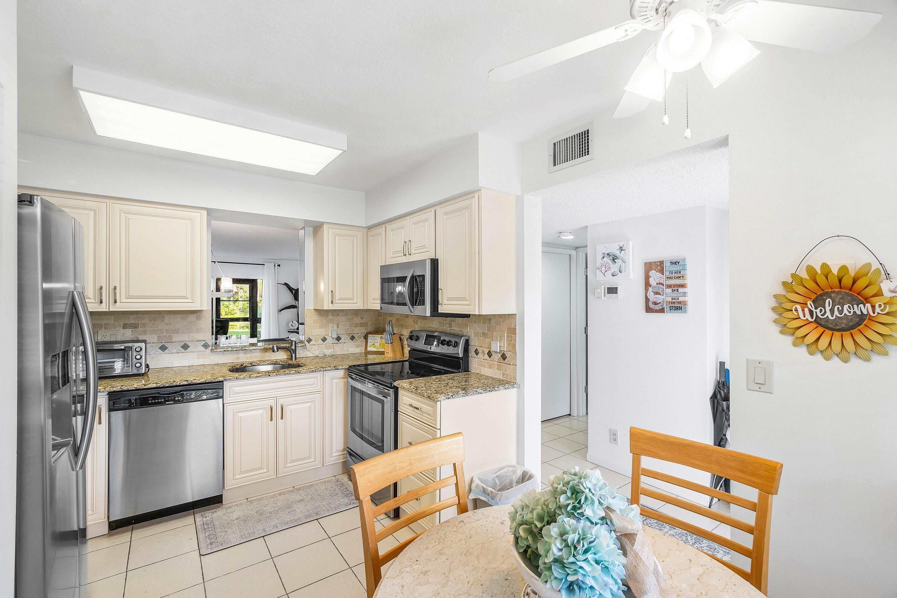 7321 Amberly Lane – photo 3