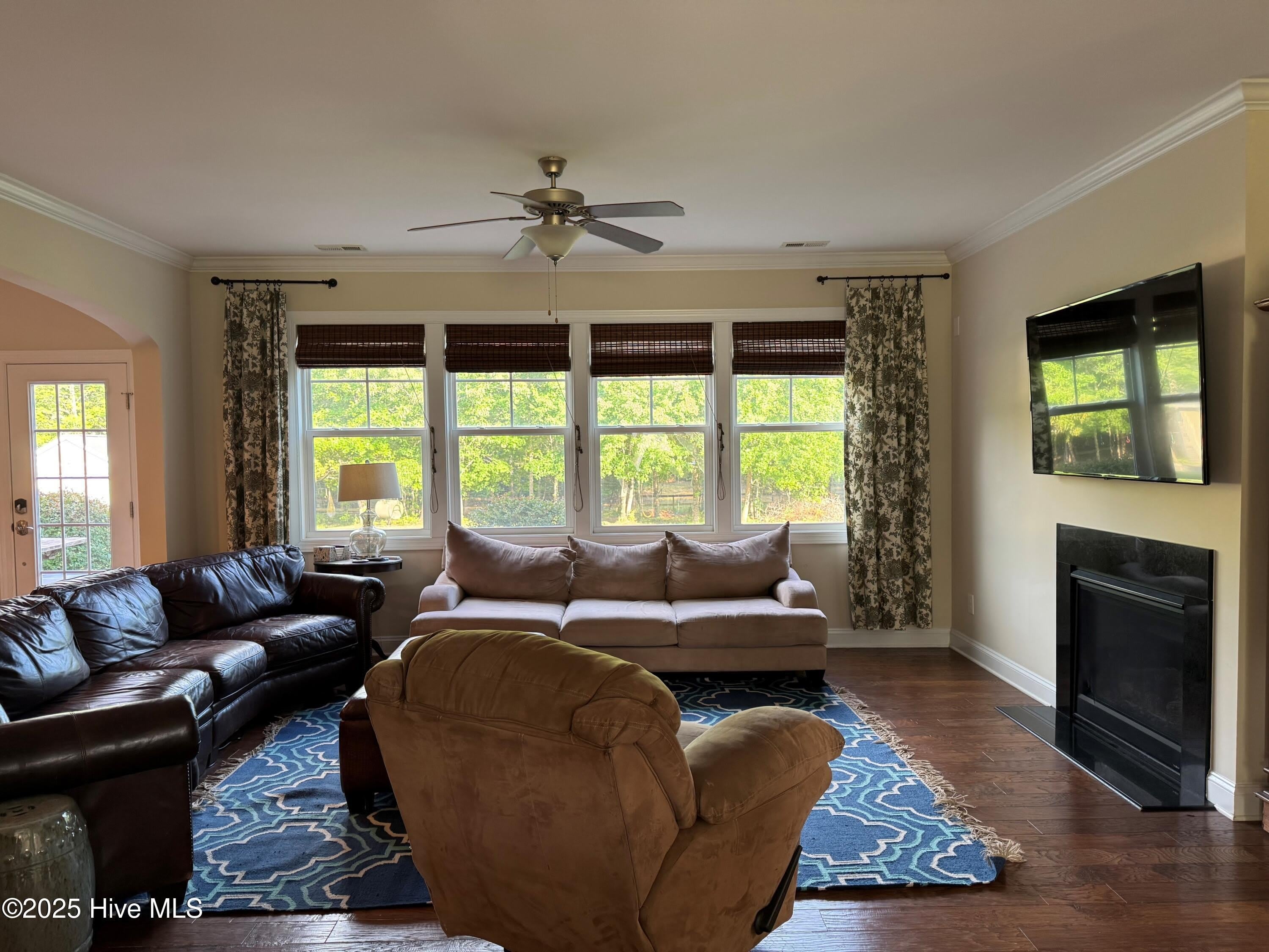 417 Wolfe Lane – photo 4