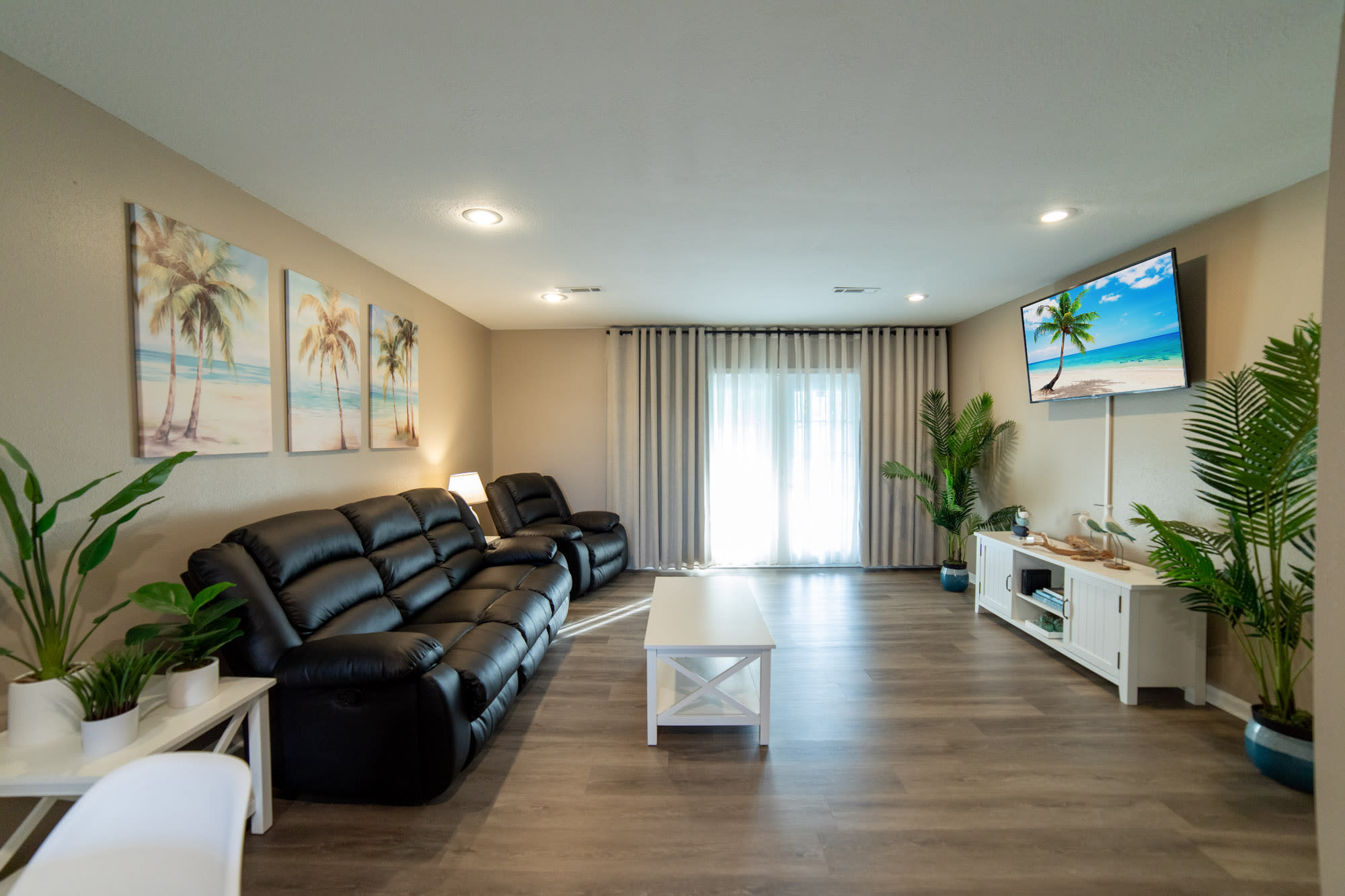 6300 Pinetree Avenue – photo 1