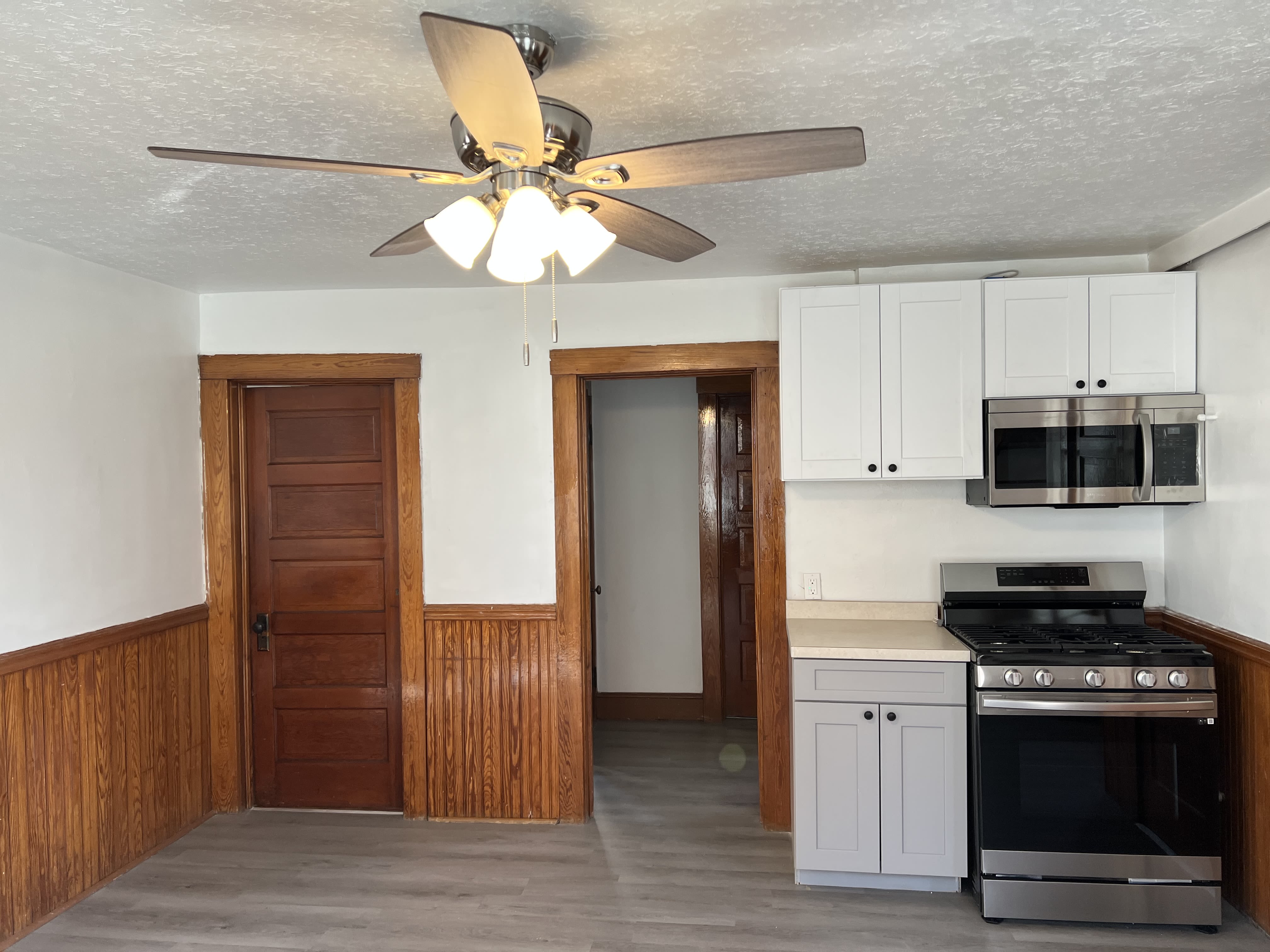 61 Albany Avenue – photo 2