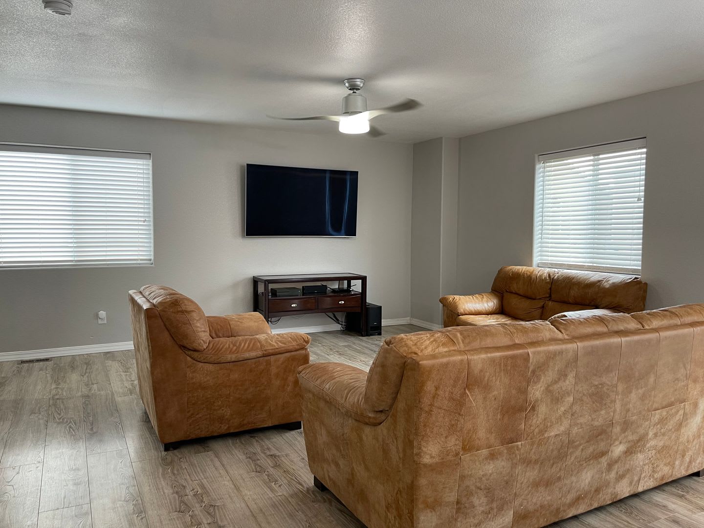 Beautiful 2 Story W Finished Basement In Dublin North – photo 4