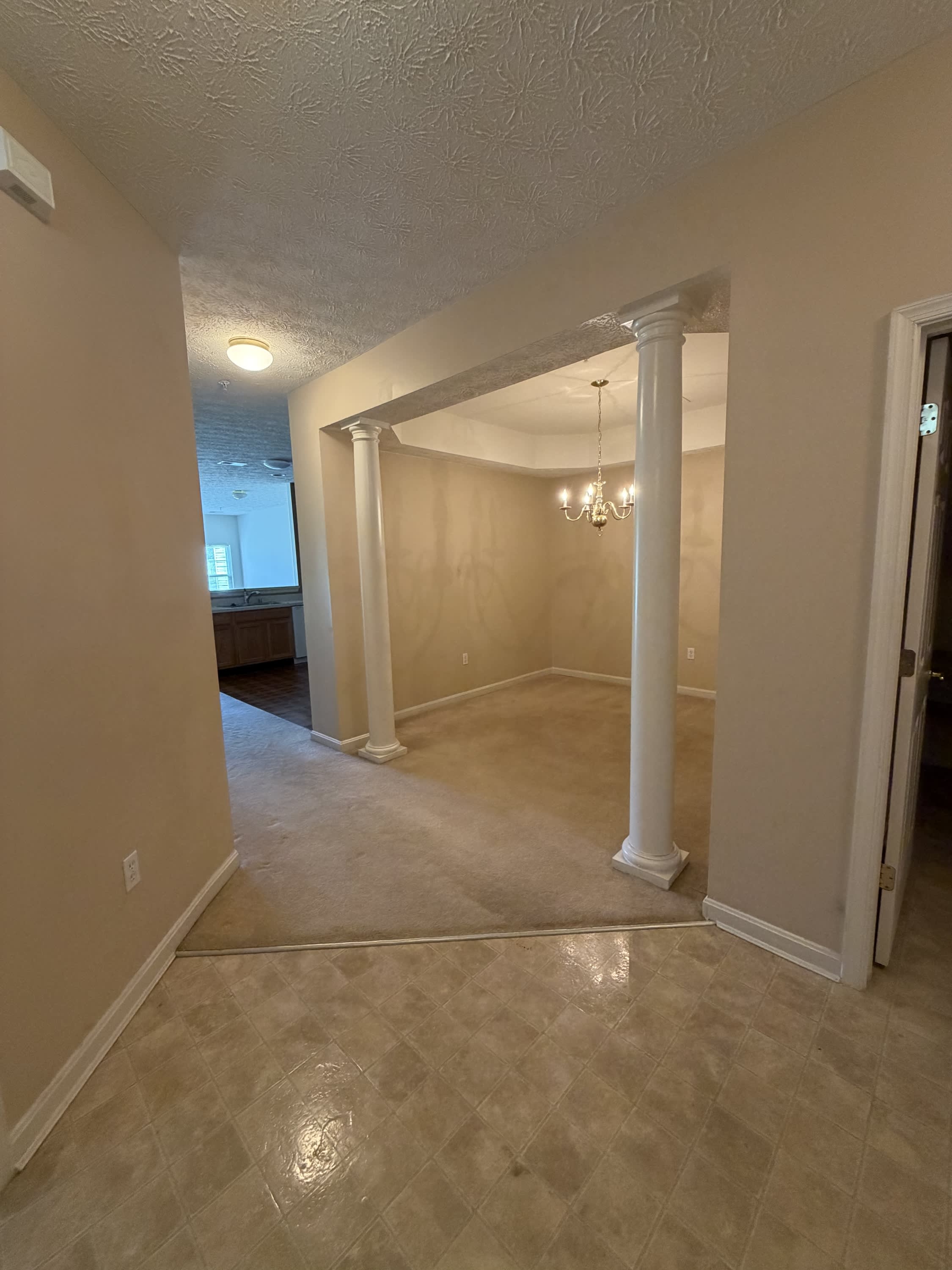 9008 Executive Club Drive – photo 4