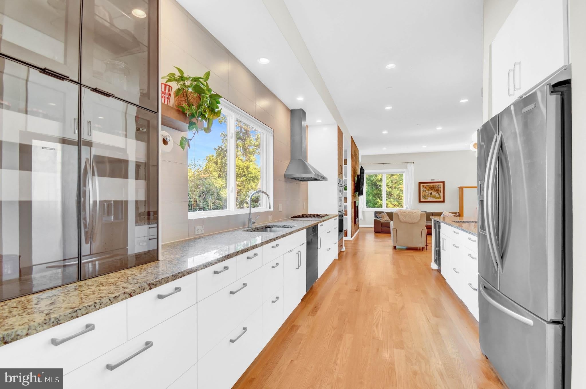 5321 GLENWOOD Road – photo 4