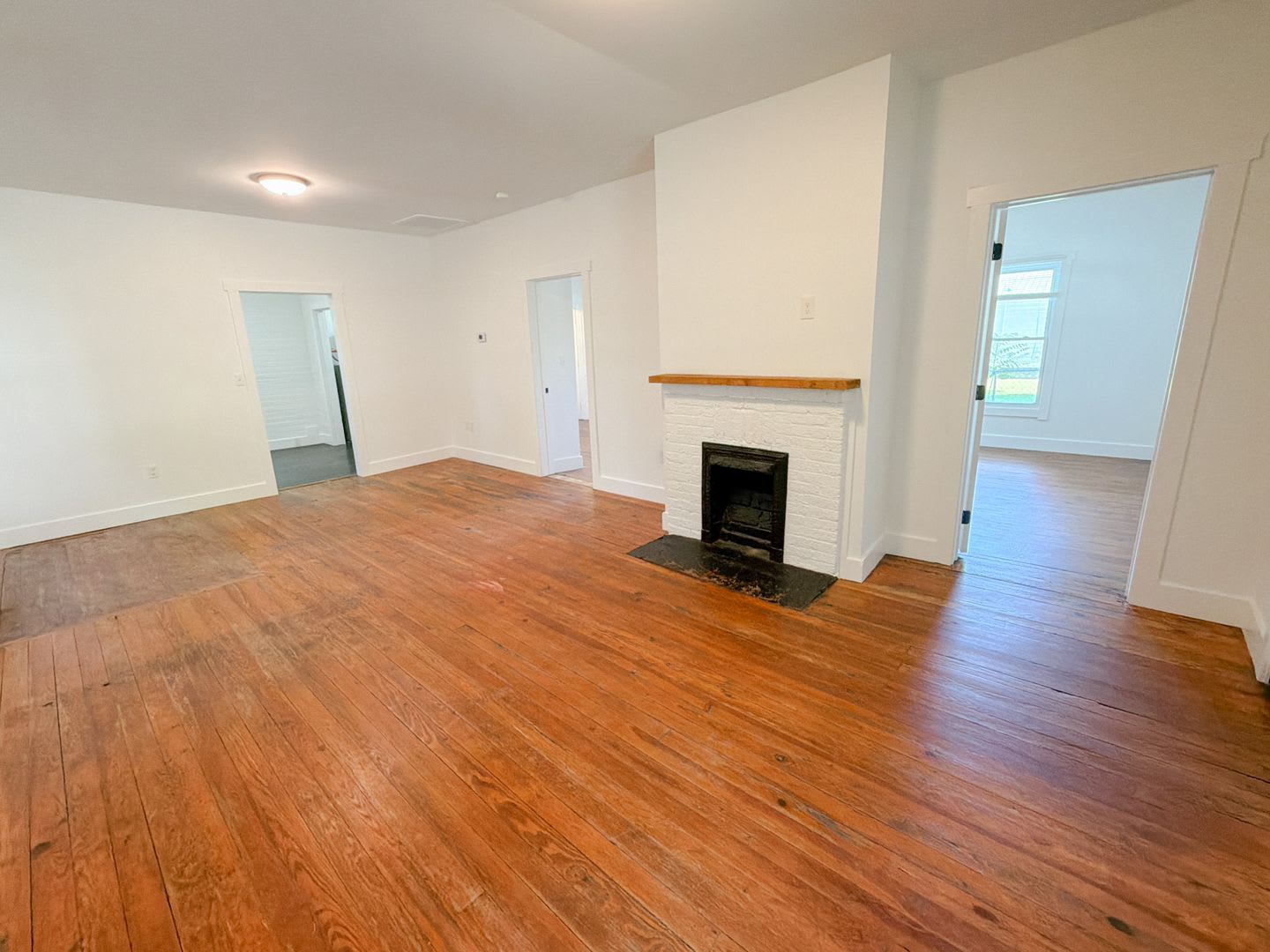 Historic Saint Elmo Charm with Modern Updates – 2 Bed, 2 Bath – photo 4