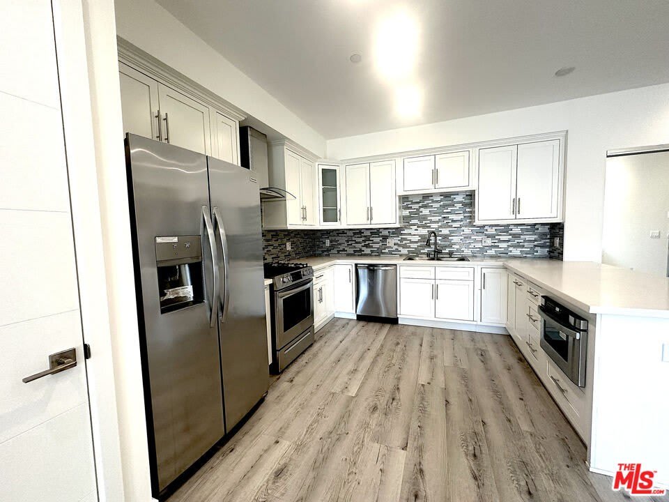 1249 S Holt Ave – photo 5