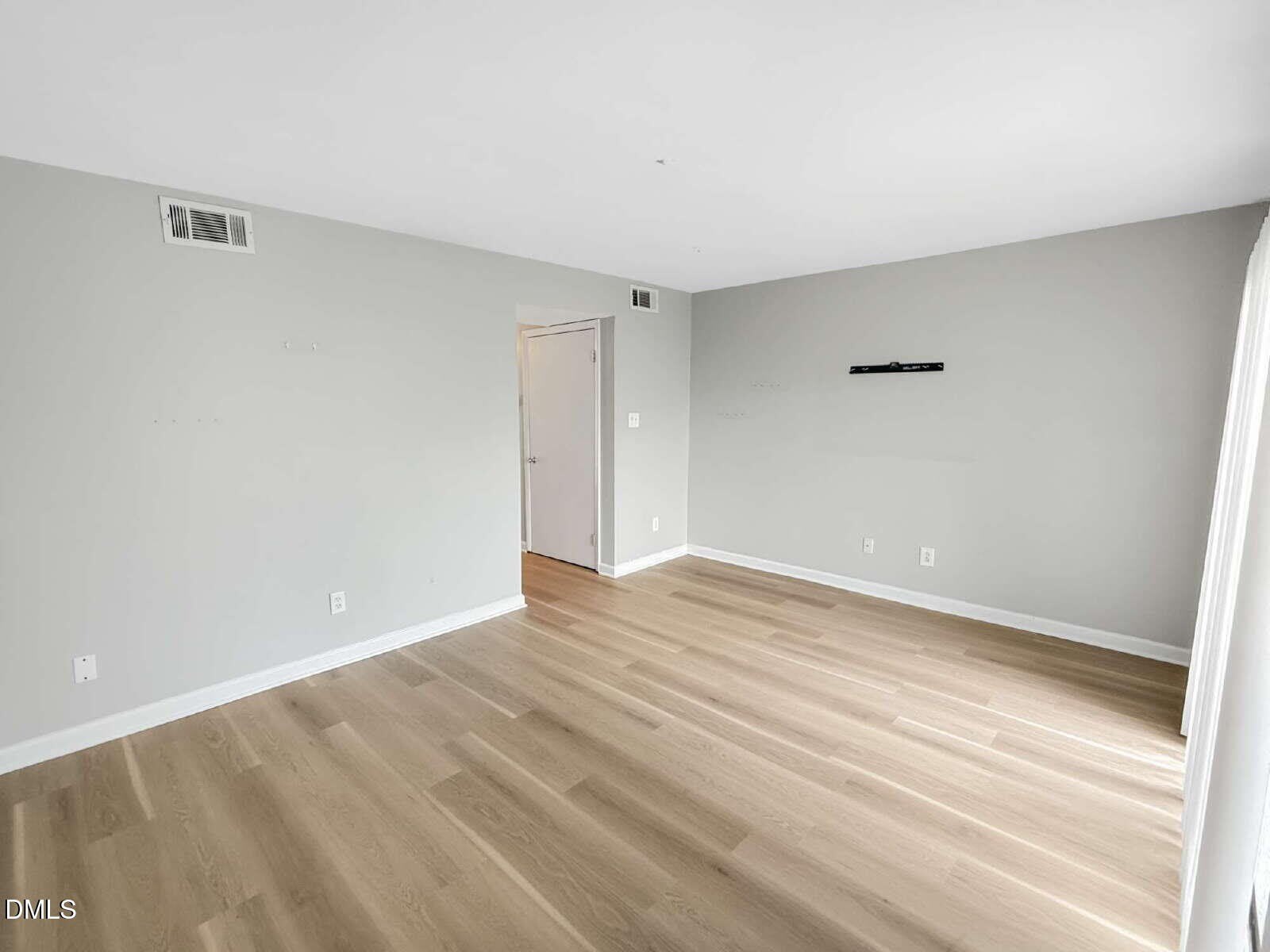1275 Teakwood Place – photo 4
