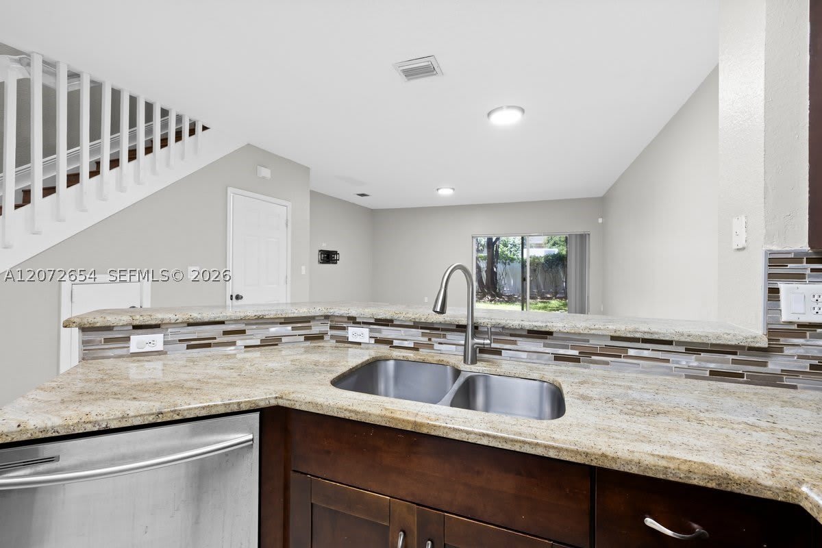 7929 Tuscany Dr – photo 4