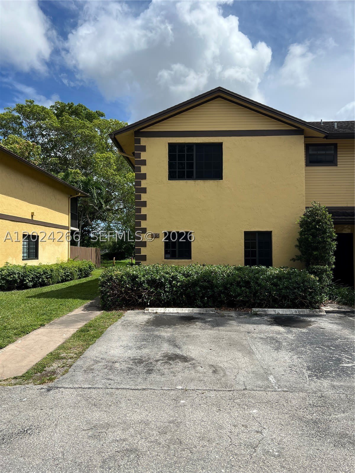 1126 Ne 209Th Ter – photo 5