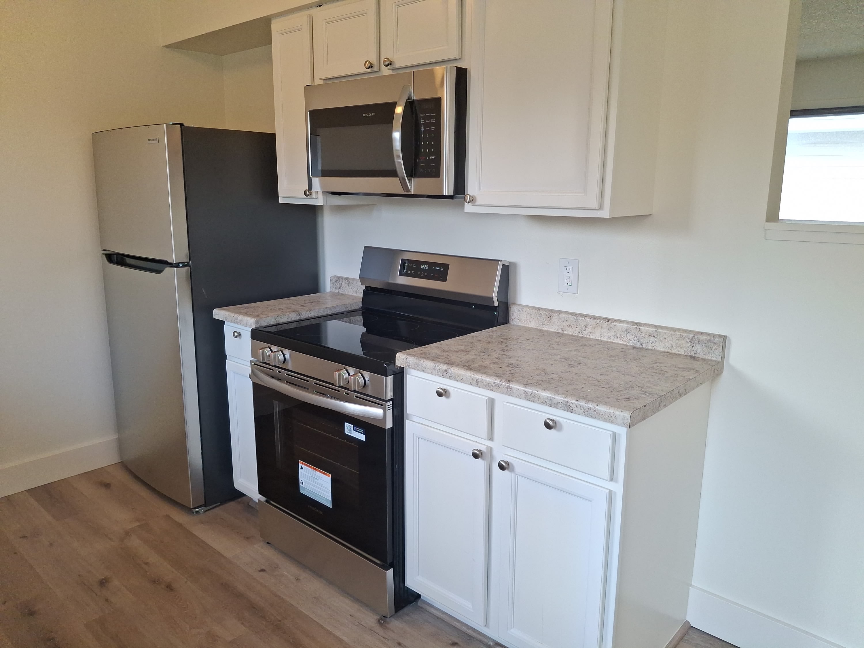 402 North 19th Avenue – photo 1