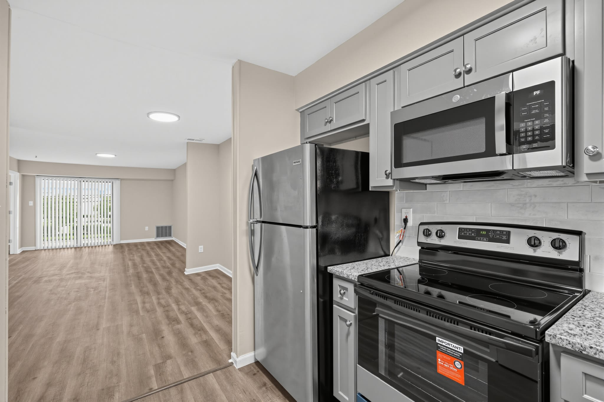 1294 Cooper Street – photo 4