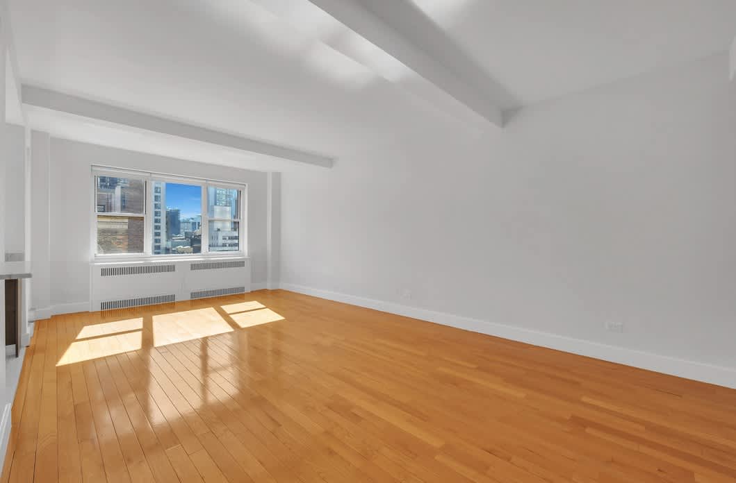 30 Park Ave – photo 1