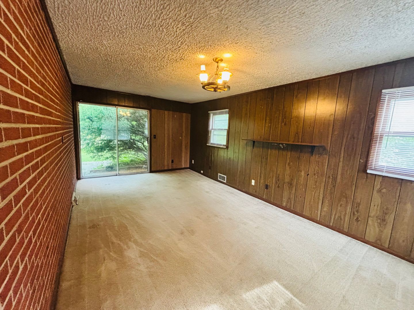4 Bedroom 1 Bath House – photo 5