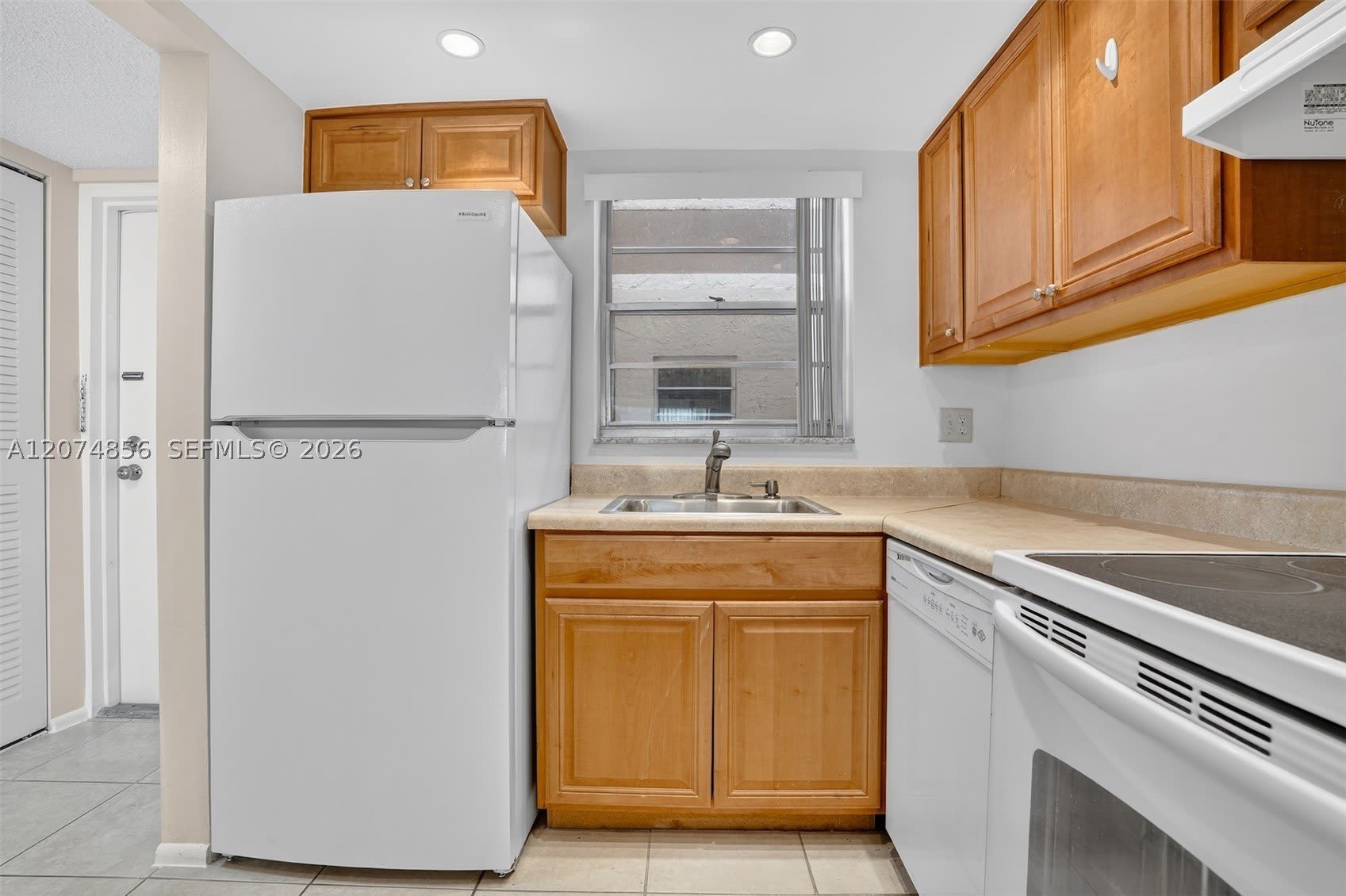 7500 NW 30th Pl – photo 3