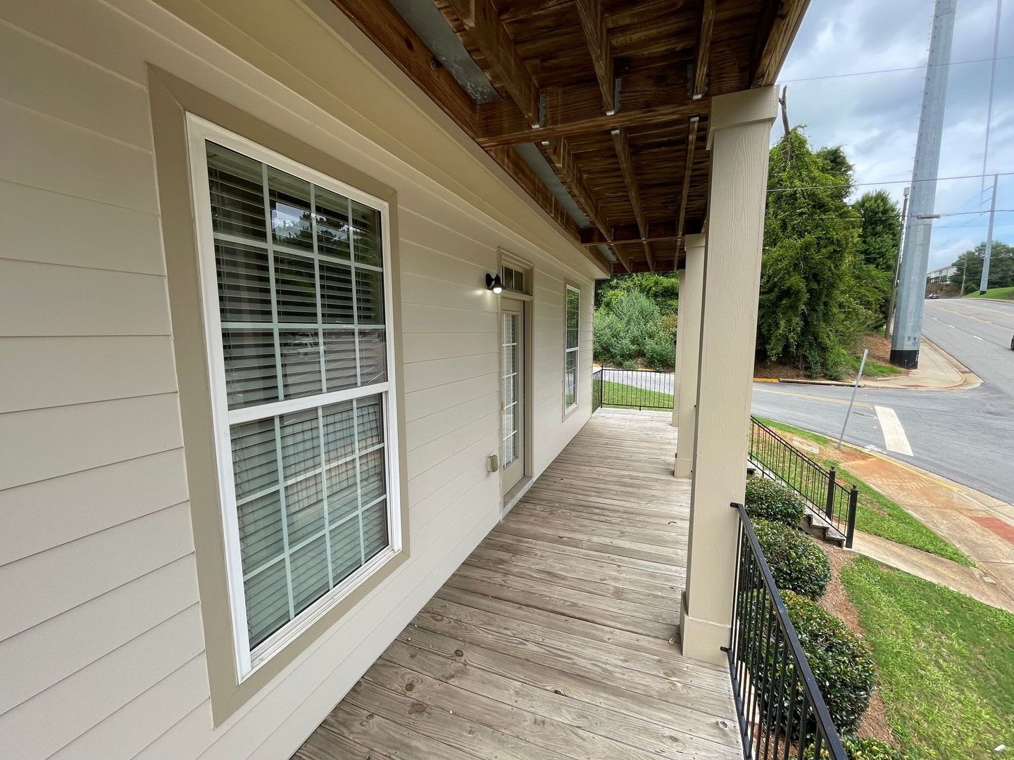 PRE-LEASING FOR AUGUST 5TH 2027! – photo 2