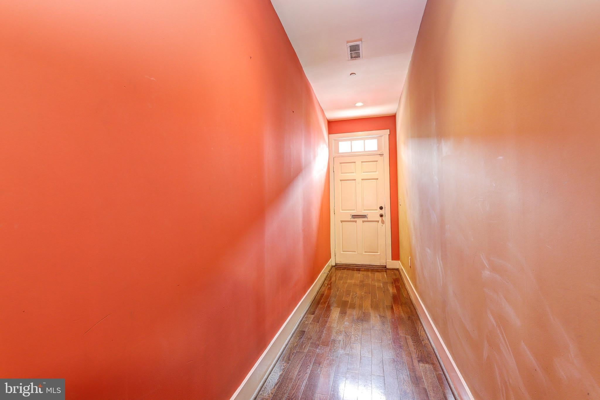 1724 FLEET Street – photo 2