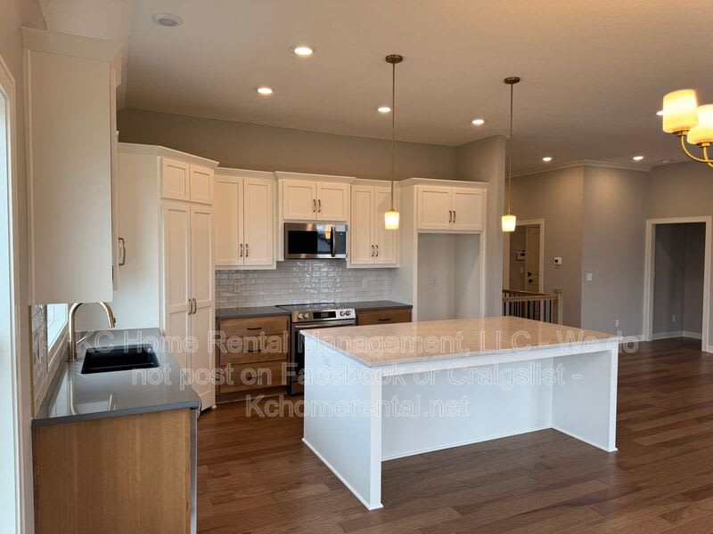 18805 Skyview Ln. – photo 5