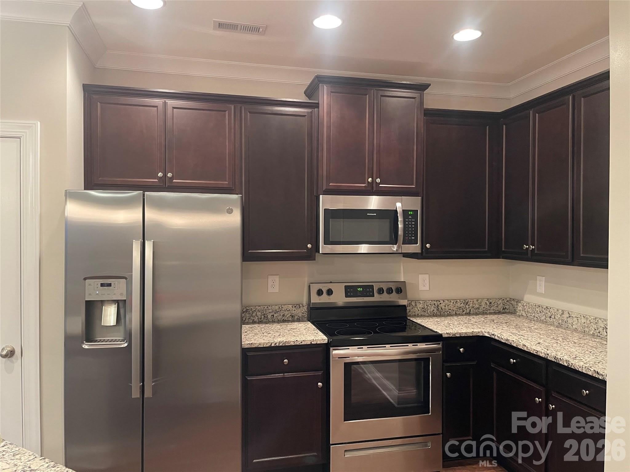358 Halton Crossing Drive SW – photo 2