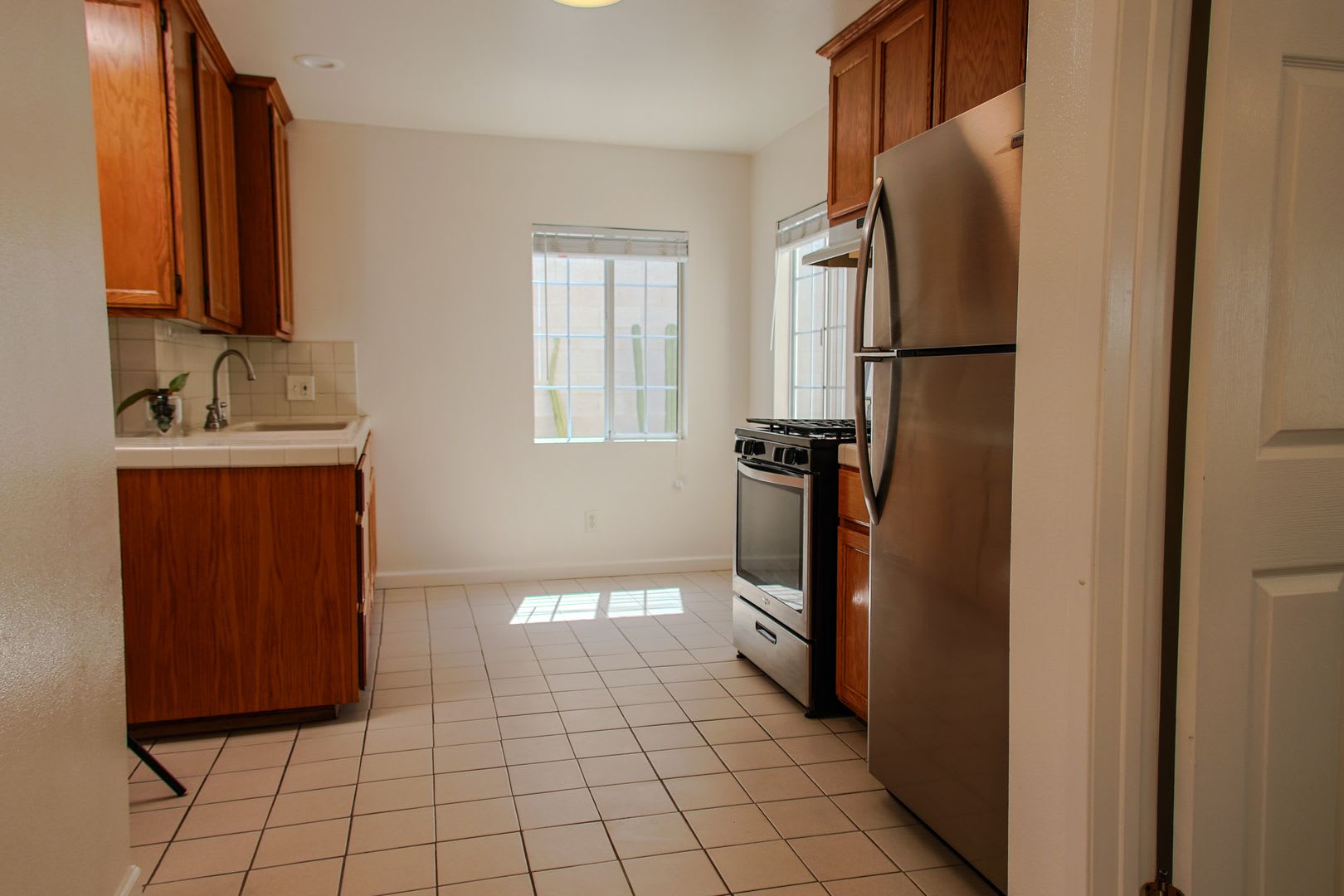 Garfield Avenue Apartments – photo 4