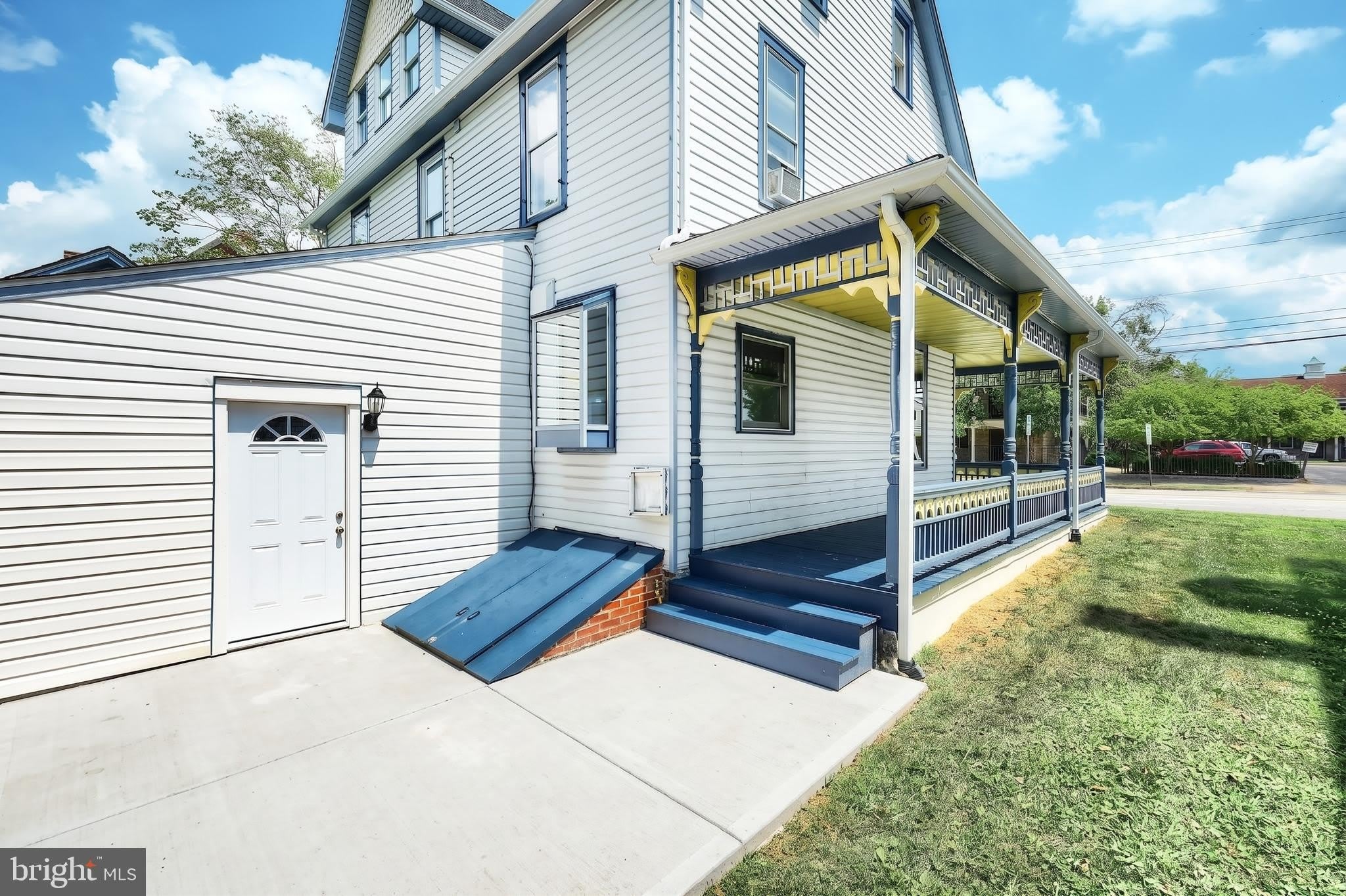 412 CARLISLE Street – photo 4