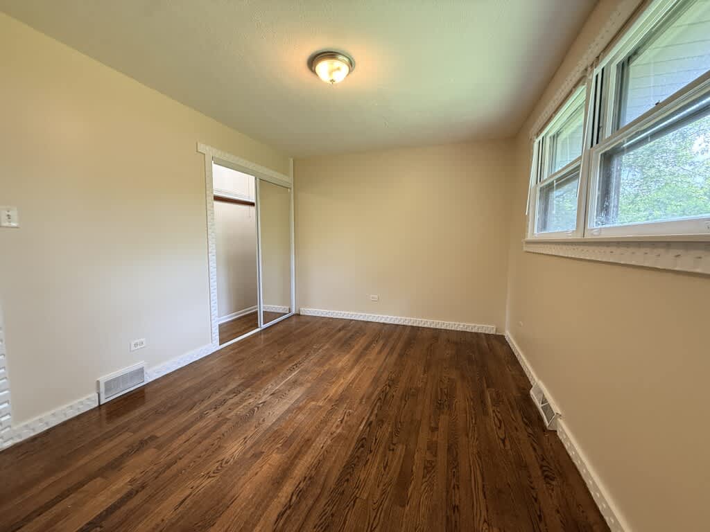 8517 West 87th Place – photo 4