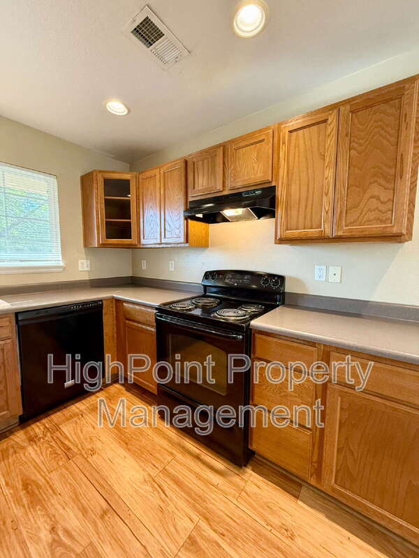 5187 Pelican St – photo 2