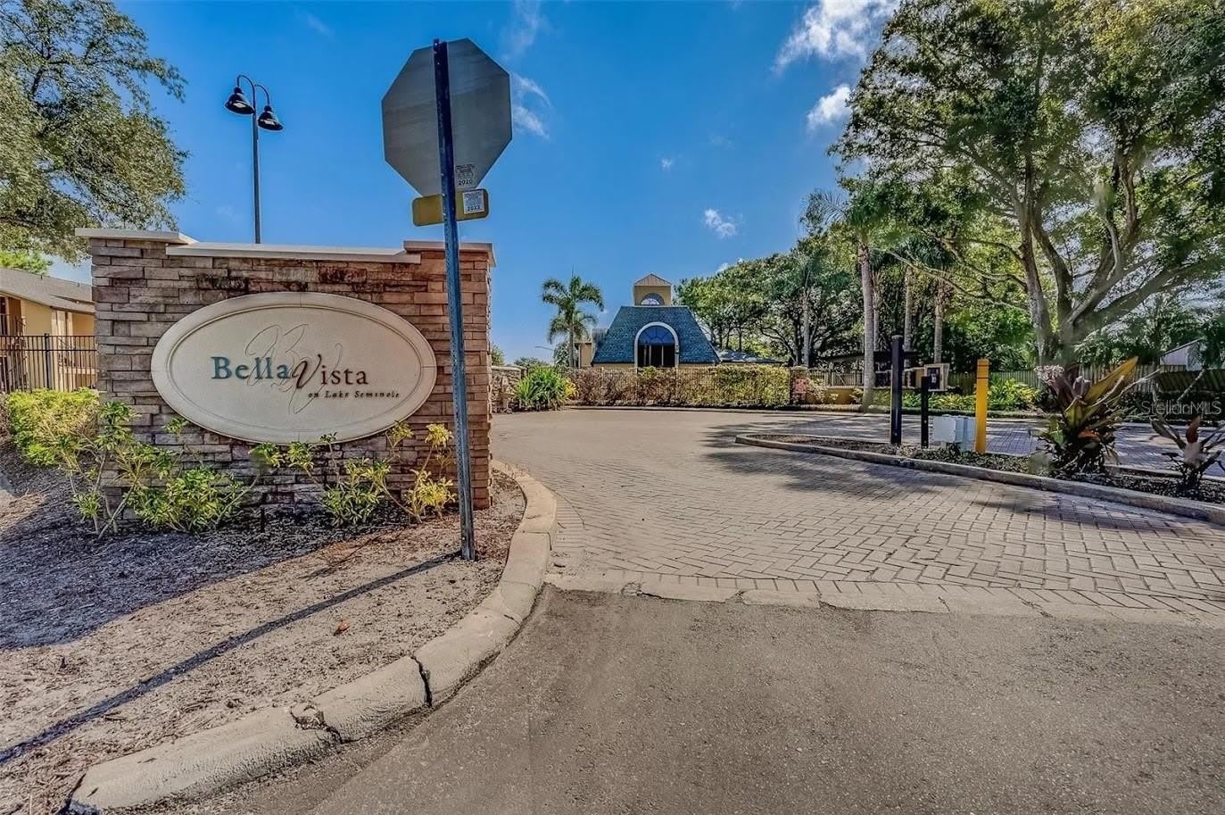 12293 SAILWINDS Drive – photo 2