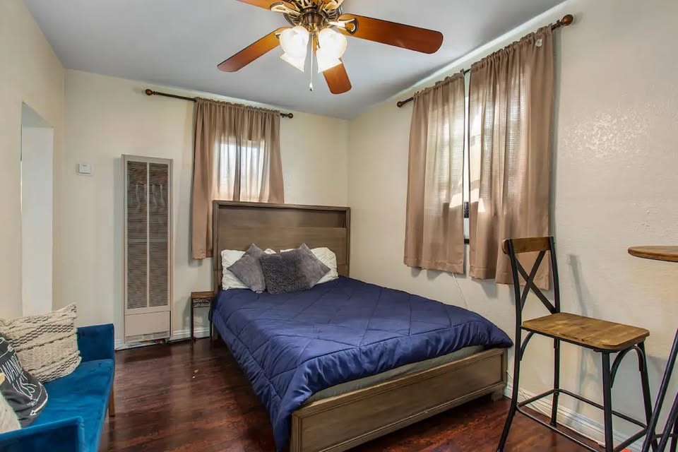489 Nassau Ave – photo 2